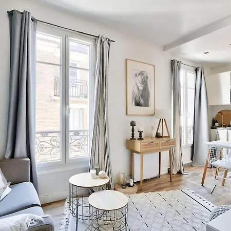 Elegant Studio Au Coeur De Montmartre Париж